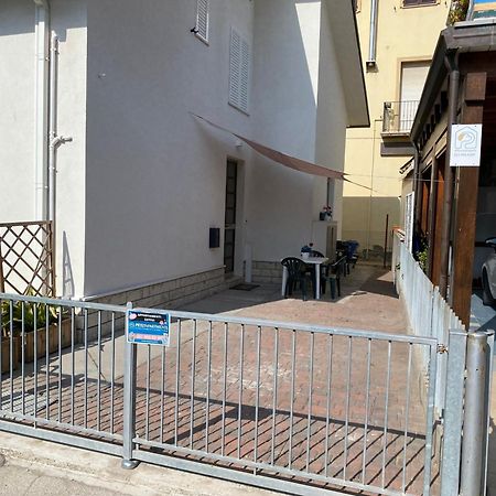 Petlyapartments #12 Bellaria-Igea Marina Exteriör bild